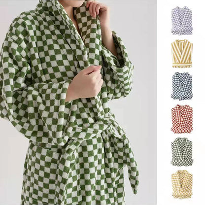 Luxurious Retro Checkerboard Cotton Bathrobe