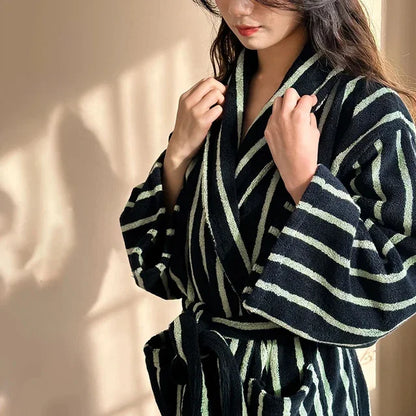 Luxurious Retro Checkerboard Cotton Bathrobe